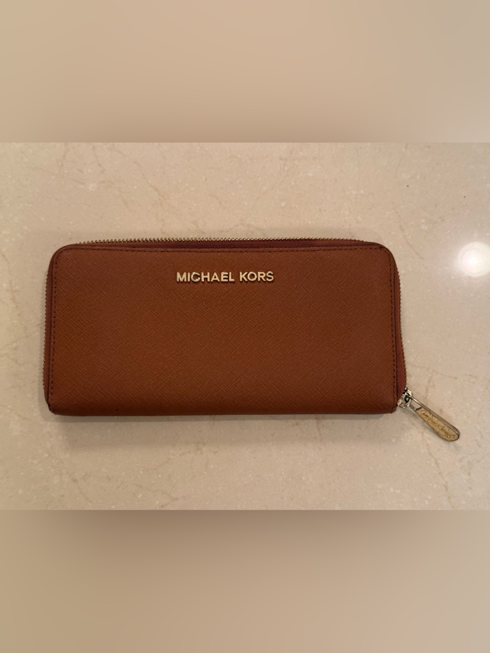 Michael Kors Jet Set Large Zip Around Wallet Luggage Brown Saffiano Leather